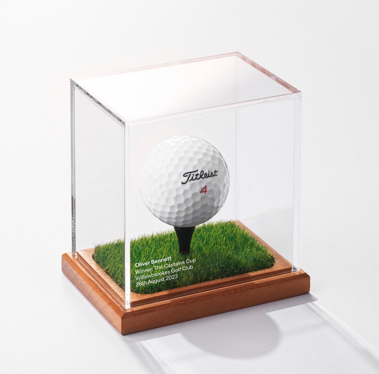 Cutie de prezentare premium pentru minge de golf – Hole in One și cadou pentru jucătorul de golf