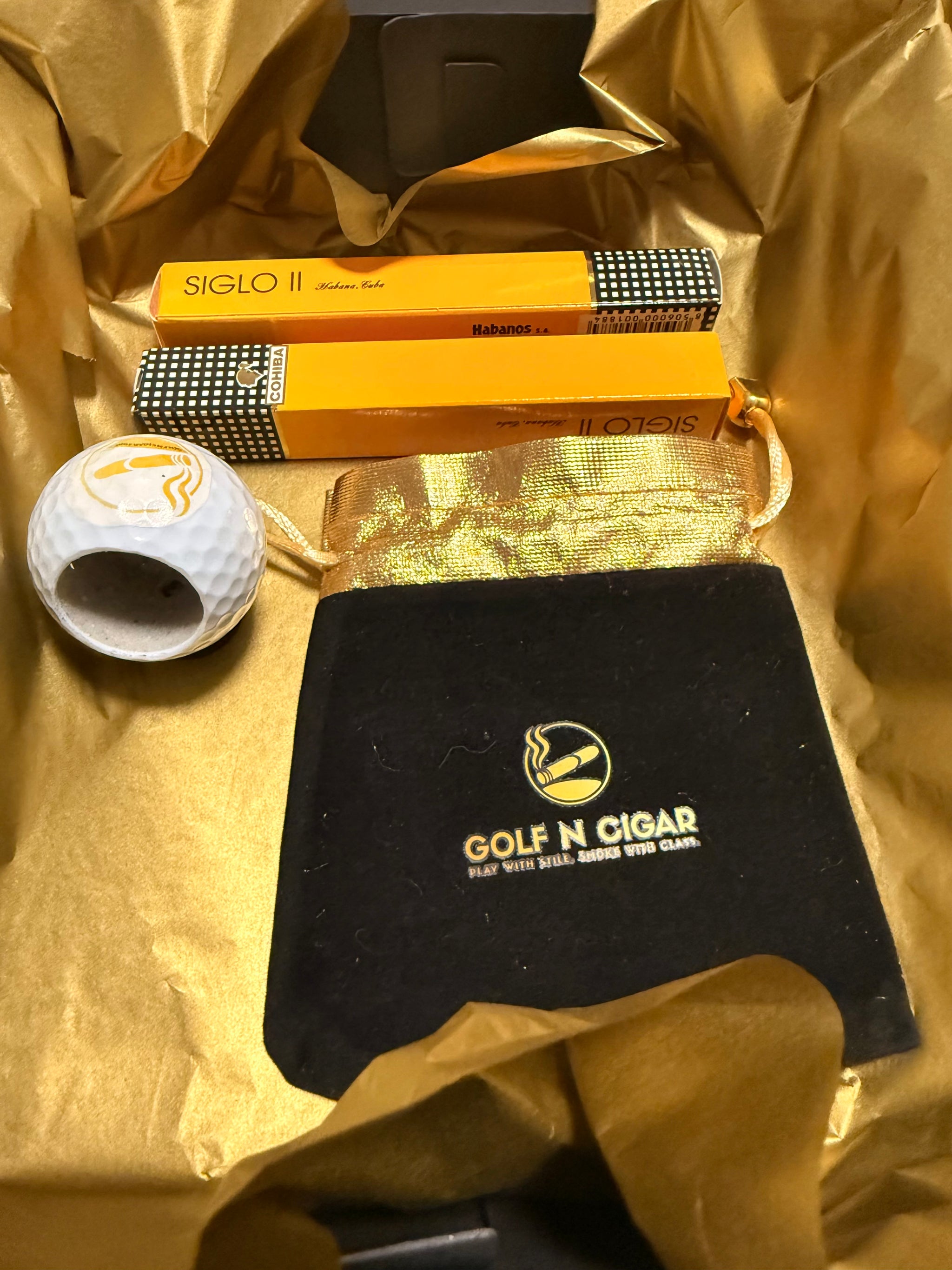 Cadou Golf - Suport de Trabuc și Cohiba